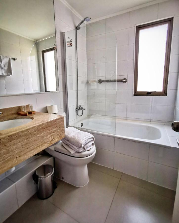 Apart Hotel Viva Providencia Сантяго Екстериор снимка